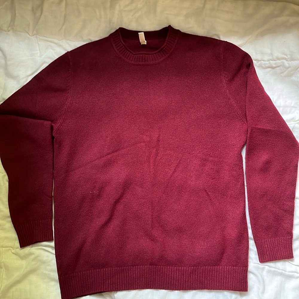 Men’s red knit sweater
